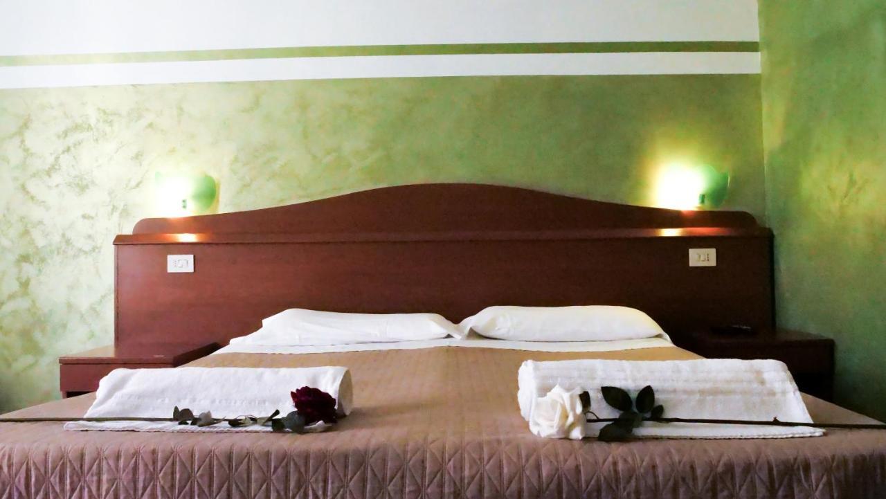 Hotel Romadelante Extérieur photo